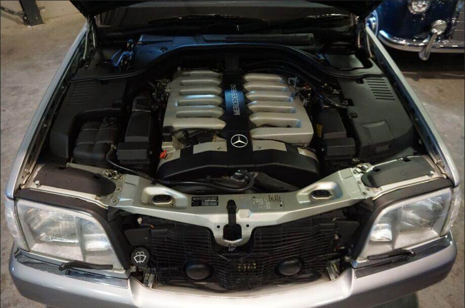 Mercedes-Benz W140 V12 Front