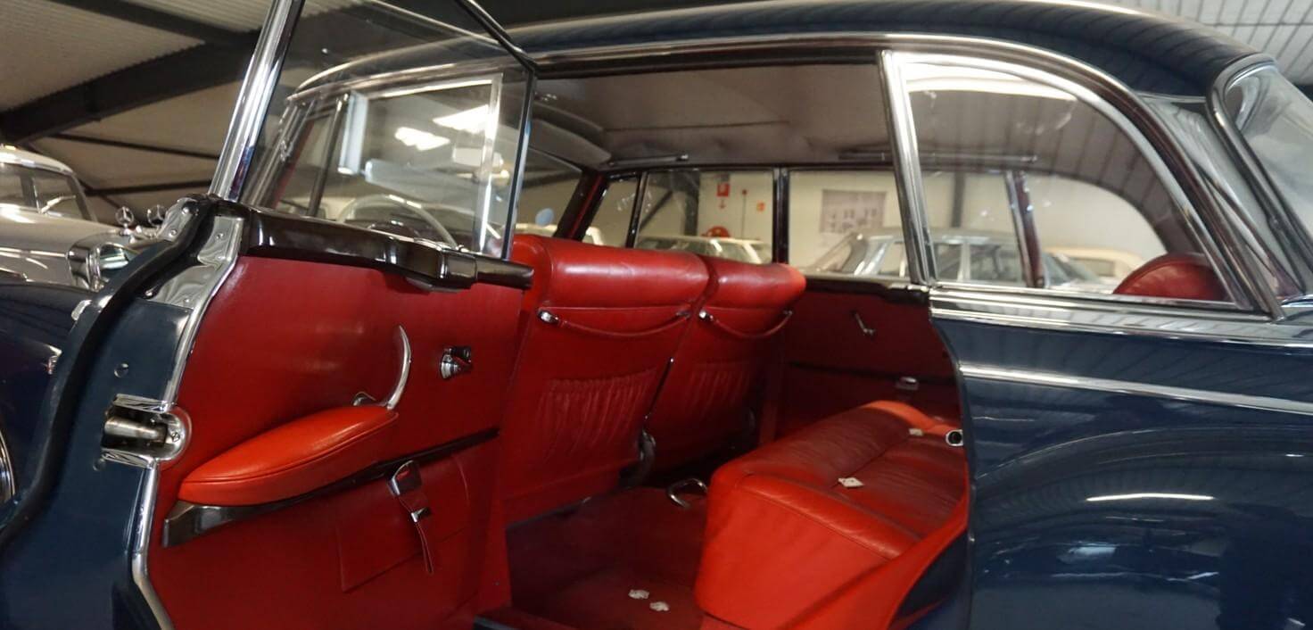 Blauw met rood interieur W201 190 -3